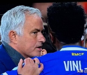 穆里尼奥赛后采访：我不后悔，皇马配得上胜利