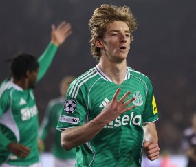 半场大四喜！戈登超希勒压凯恩 英格兰9号位的传承有了