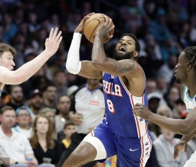 恩比德29分马克西26分乔治26+13 三球20+8黄蜂负76人