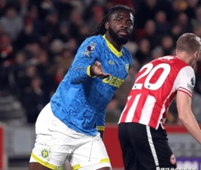 让2追2逼平小蜜蜂！狼队近5轮抢8分仍垫底，英超保级格局大乱！