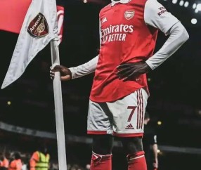 一周30万英镑，萨卡凭什么拿顶薪？曝阿森纳中场核心很不满