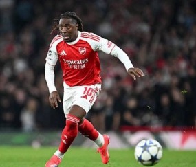 重击!阿森纳中场核心埃泽或将伤缺4-6周 三线作战下阿尔特塔面临抉择